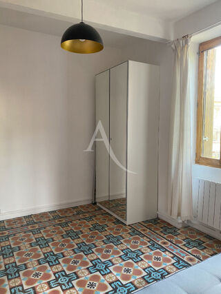  Appartement à louer 2 pièces 32 m²
