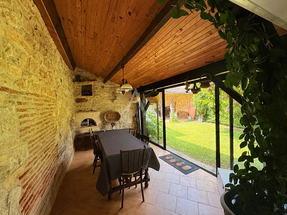 Vente Maison Maison en pierre avec grange et piscine Belaye