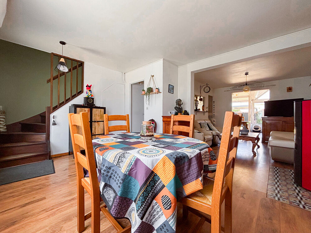 A VENDRE - Maison 3 pièces à Angers - Secteur Les Banchais / Les 2 croix