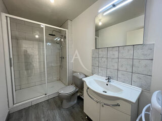  Appartement à louer 1 pièce 30 m²