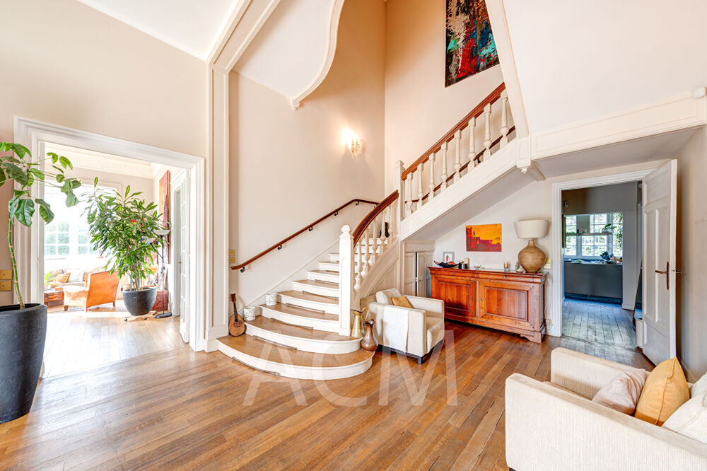 Vente Villa Maison - Maisons-Laffitte - 9 pièces - 350 m2 habitable - 6 chambres - Parc Maisons laffitte