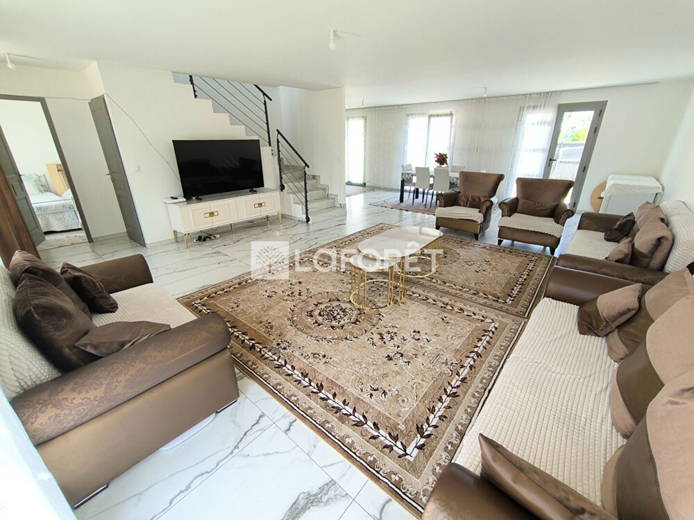 Maison Longnes 7 pièces 160 m²