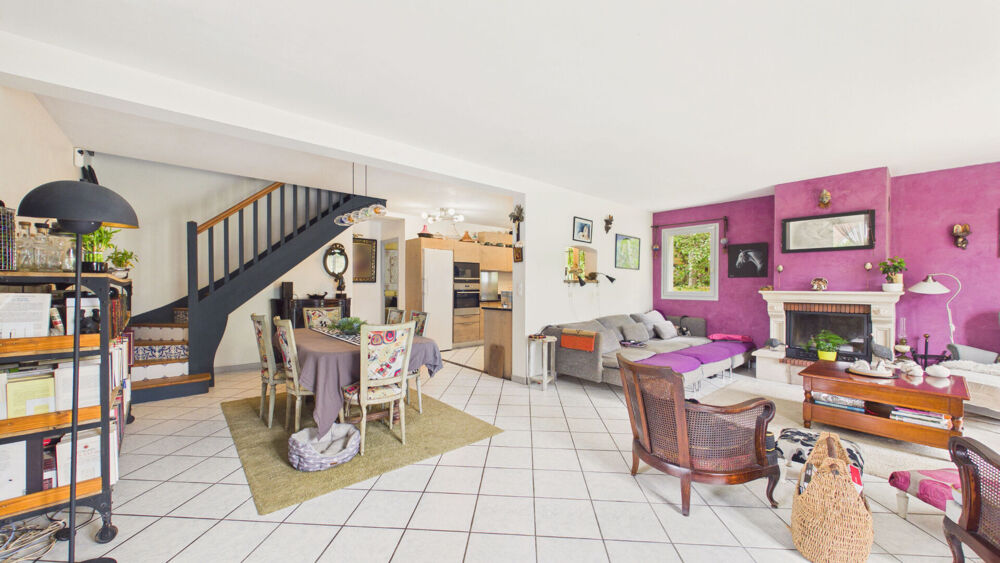 Espelette - Maison familiale aux beaux volumes, à proximité du centre