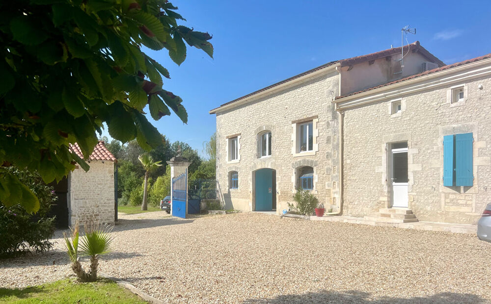 � vendre  Maison Cierzac (17520)