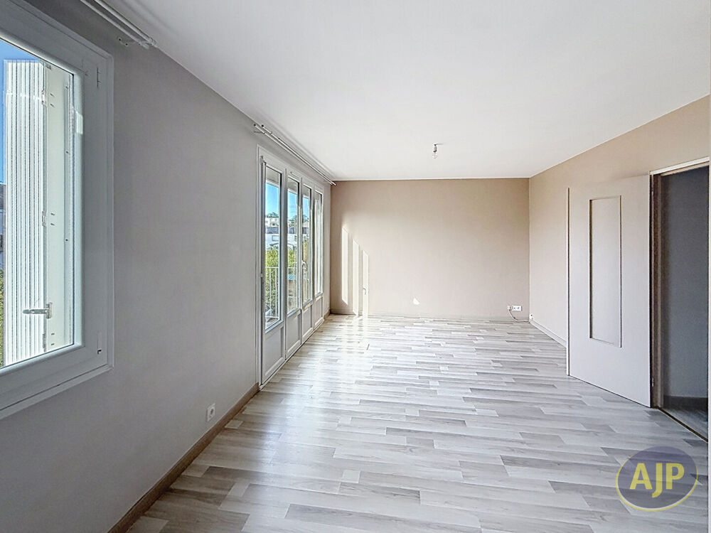 T2 DERNIER ETAGE ST HERBLAIN