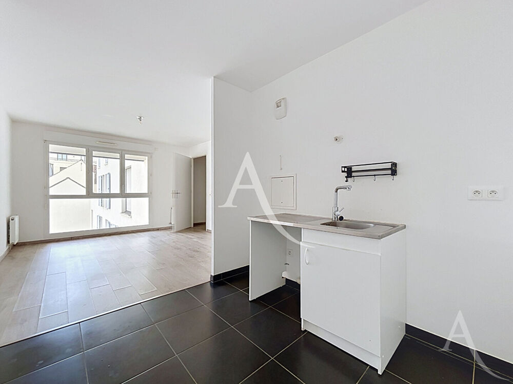 Vente Appartement Appartement 2 pièces au coeur du centre ville de Mantes La Jolie avec place de stationnement Mantes la jolie