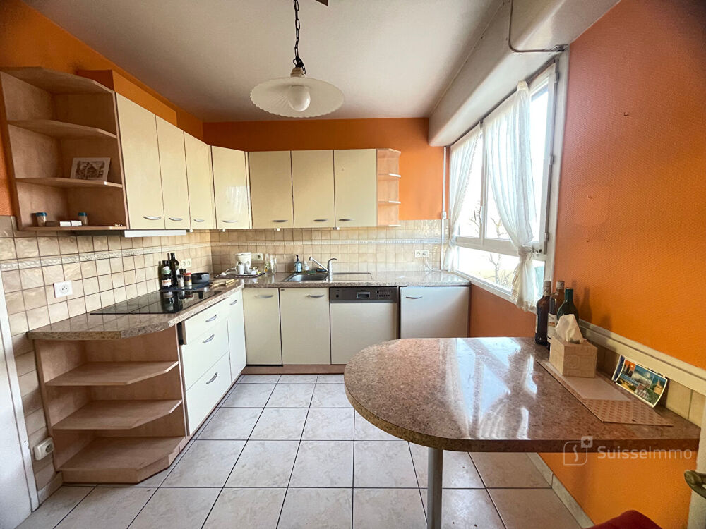 Vente Appartement Valdoie,  spacieux appartement T4  très lumineux avec balcon et garage Valdoie