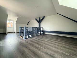  Appartement à louer 4 pièces 105 m²