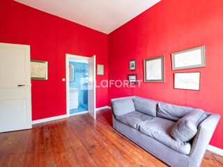  Villa  vendre 12 pices 215 m