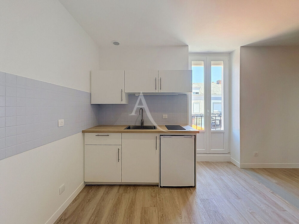 Appartement Carquefou 1 pièce(s) 26.99 m2