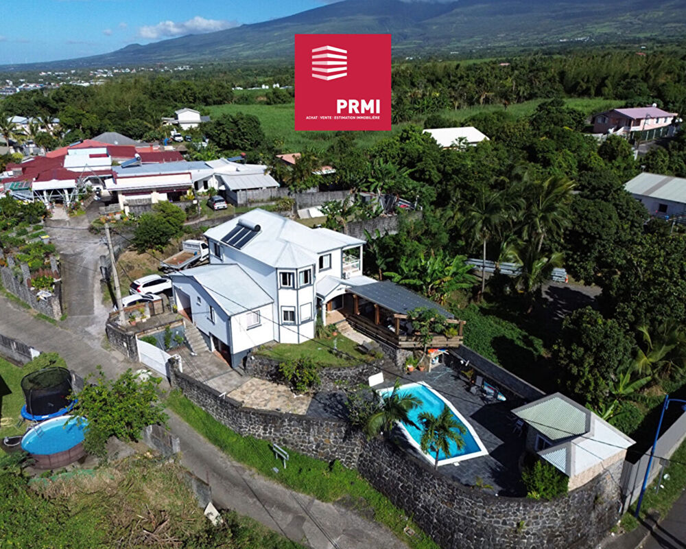 Vente Maison Villa de standing 4 pièces avec vue mer, piscine et dépendance à Saint-Benoît Saint benoit