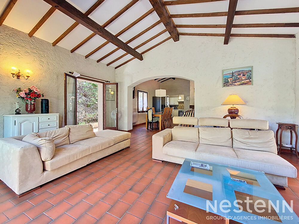 Maison 6 pièces de 134 m², secteur calanque à Cavalaire Sur Mer