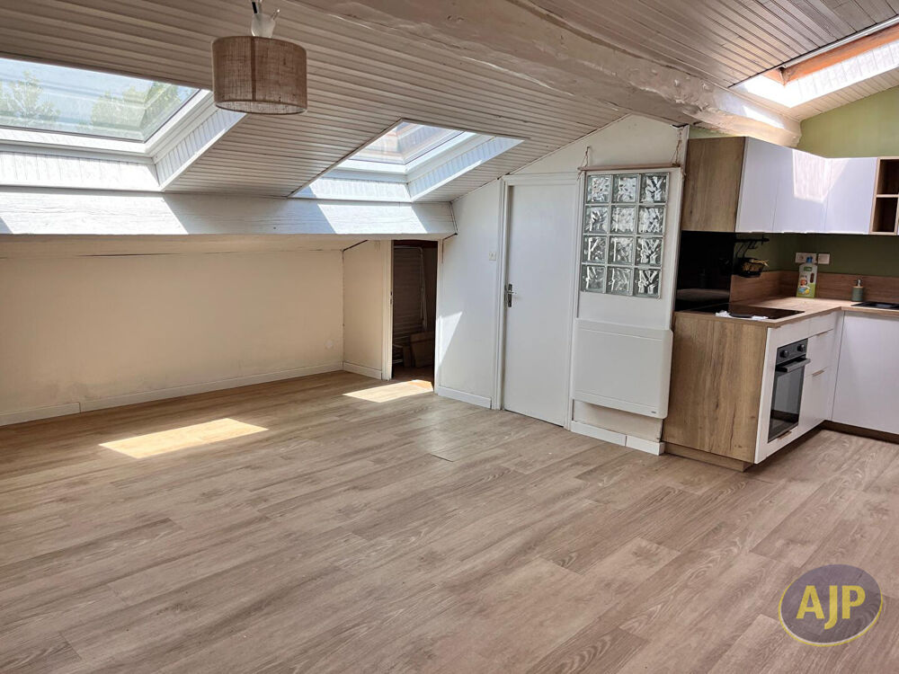 Location Appartement Appartement Saintes  2 pièce(s) 33.21 m2 Saintes