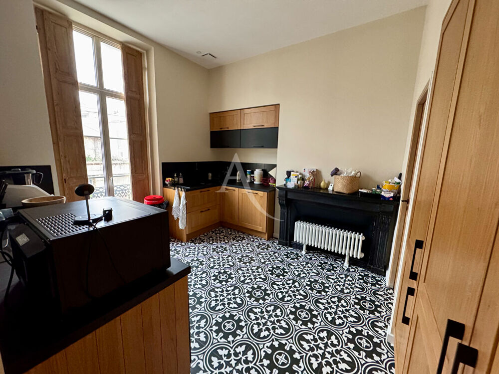 Vente Appartement Appartement Nimes 5 pièce(s) 124.06 m2 Nimes