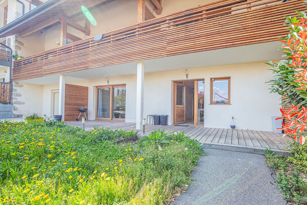 AGENCE IMMOBILIERE LAFORET - EXCLUSIVITE - "CYPRÈS" - POISY - APPARTEMENT REZ-DE-JARDIN T3 de 63,66m² - CAVE - PLACE PRIVATIVE C