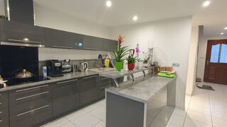  Maison  vendre 10 pices 200 m