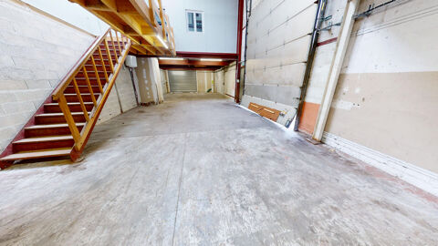 Local d'activit&eacute; Roissy En Brie 260 m2 3285 77680 Roissy en brie