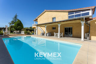  Maison � vendre 8 pi�ces 213 m�