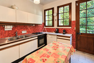  Villa à vendre 9 pièces 230 m²