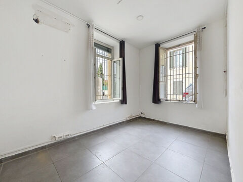 Locaux commerciaux Marseille 53 m2 700 13009 Marseille