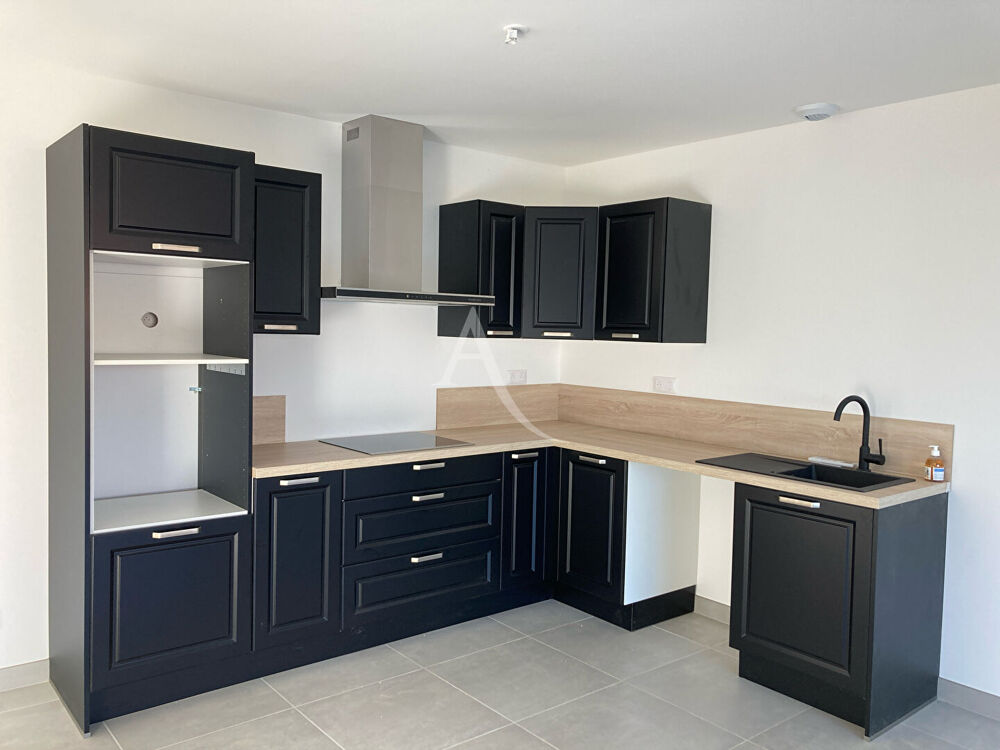 Location Maison Maison Ferrieres 4 pièces 85 m2 Ferrieres