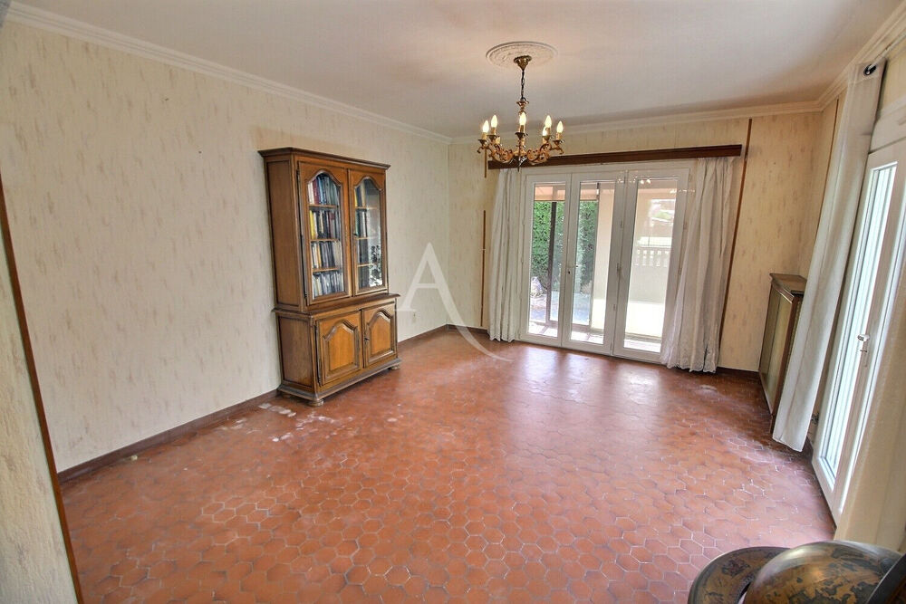 VILLA DE TYPE F4 DE 110 M² SUR TERRAIN PISCINABLE 3 FACES DE 312 M² + GARAGE