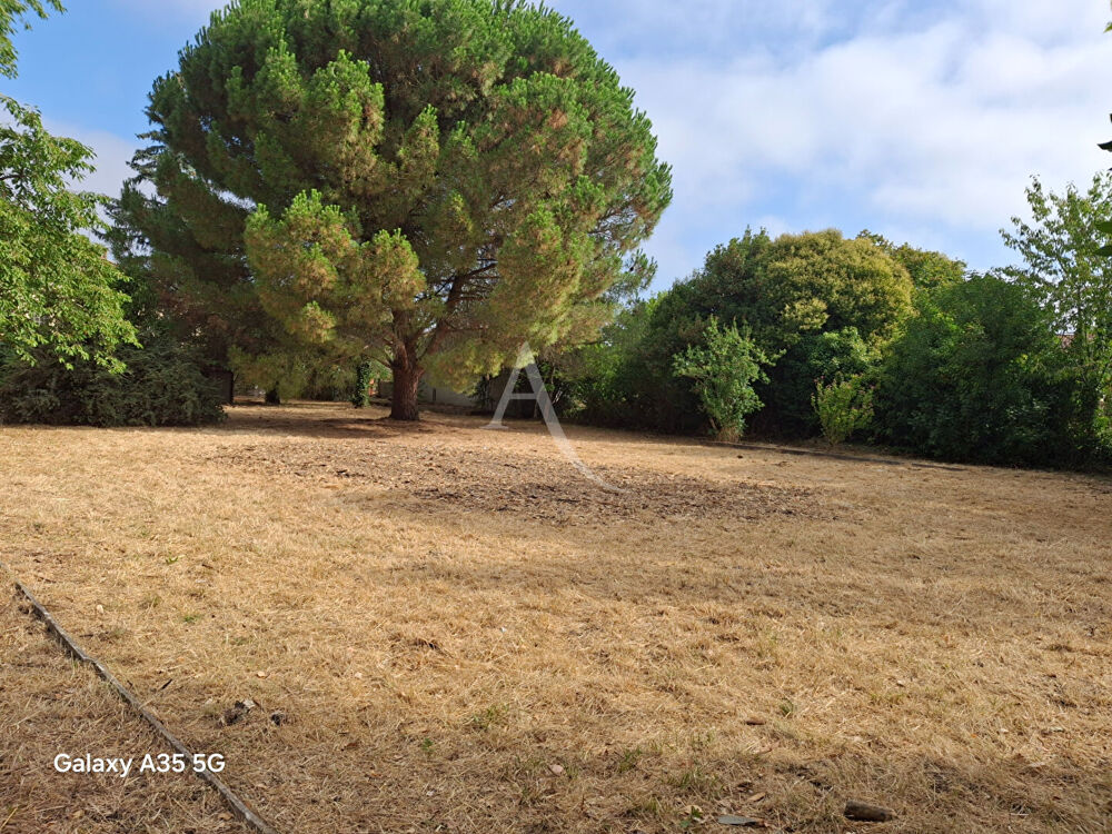 Maison L Isle Jourdain 162 m² sur 2300 m² de terrain
