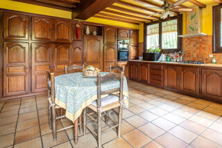  Maison à vendre 13 pièces 302 m²