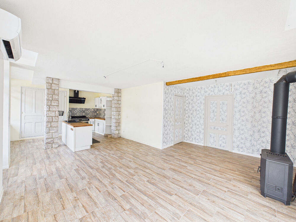 Maison en pierre à Mariac - deux logements indépendants