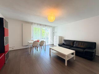 Appartement à louer 3 pièces 76 m²