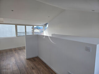  Appartement à louer 3 pièces 63 m²