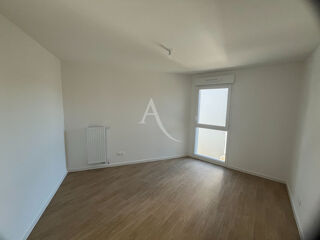  Appartement à louer 3 pièces 61 m²