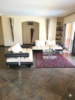  Maison � vendre 6 pi�ces 220 m� Saly