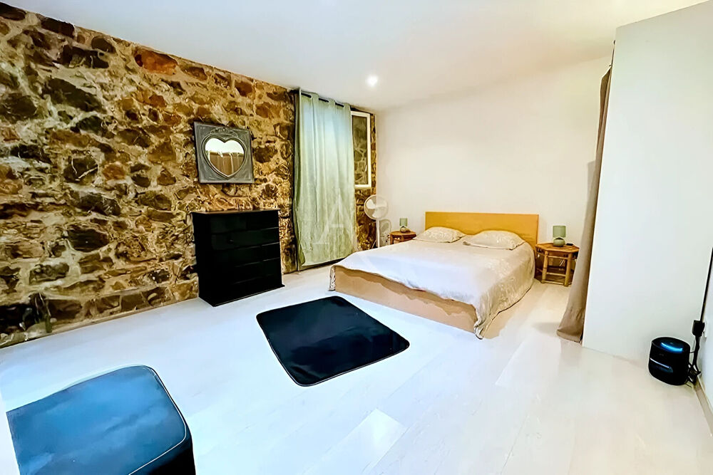 SETE CENTRE Appartement T3 triplex atypique meublé