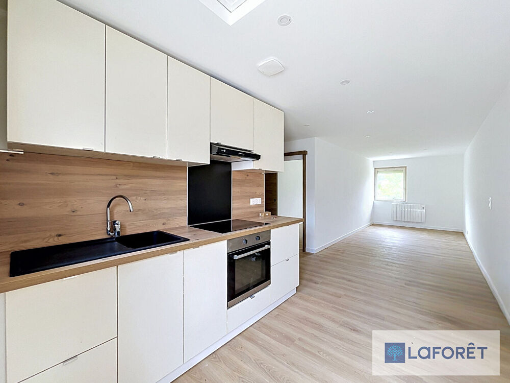 Location Appartement Appartement Cessy 2 pièce(s) 40.59 m2 Cessy