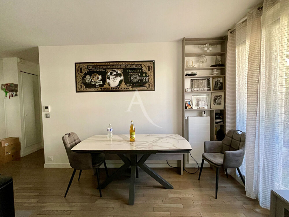 Vente Appartement Appartement Charenton Le Pont 4 pièce(s) 75.6 m2 avec pkg Charenton le pont