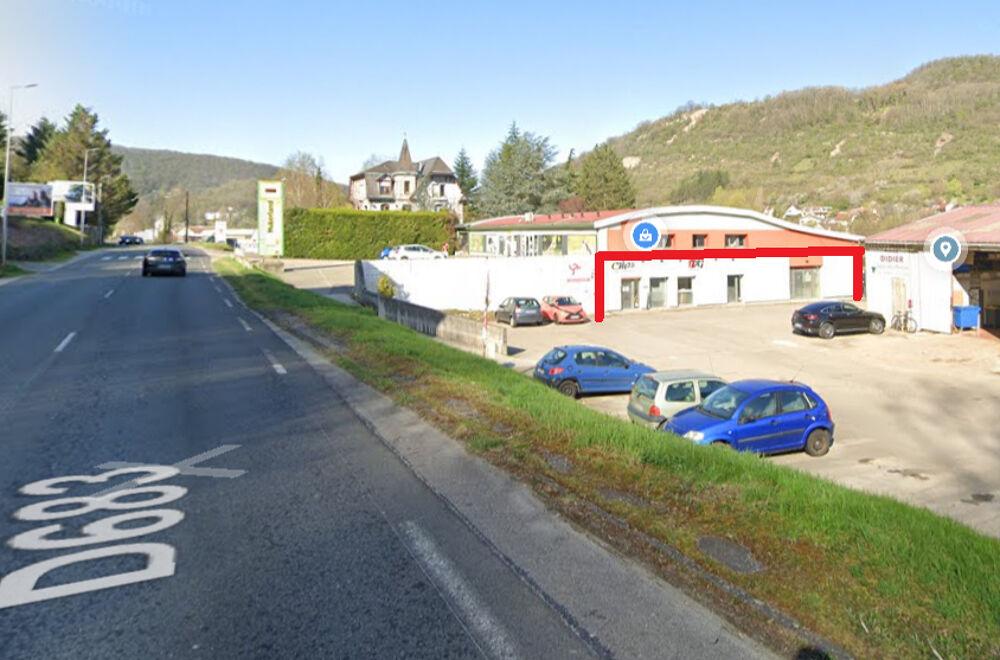   250 M² ACTIVITES 