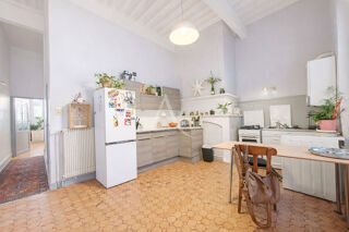  Immeuble à vendre 7 pièces 220 m²