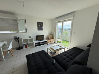  Appartement à louer 3 pièces 52 m²