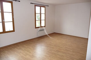  Immeuble  vendre 15 + pices 380 m