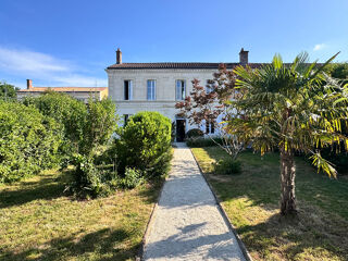  Maison à vendre 8 pièces 215 m²