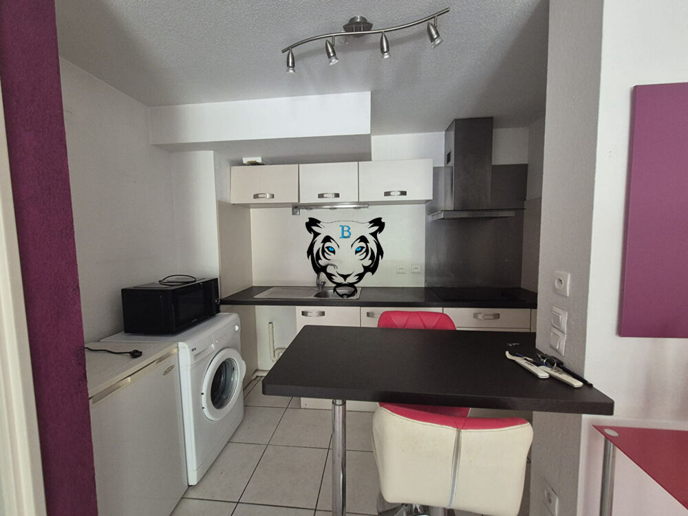 Vente Appartement FREJUS - 2 pièces -parking et cave Frejus