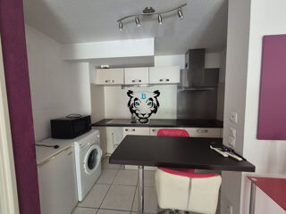 Vente Appartement FREJUS - 2 pièces -parking et cave Frejus