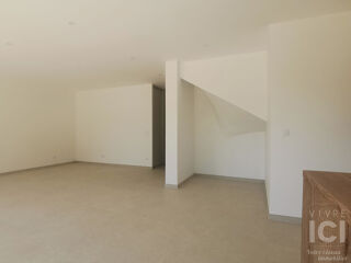  Maison à louer 6 pièces 114 m²