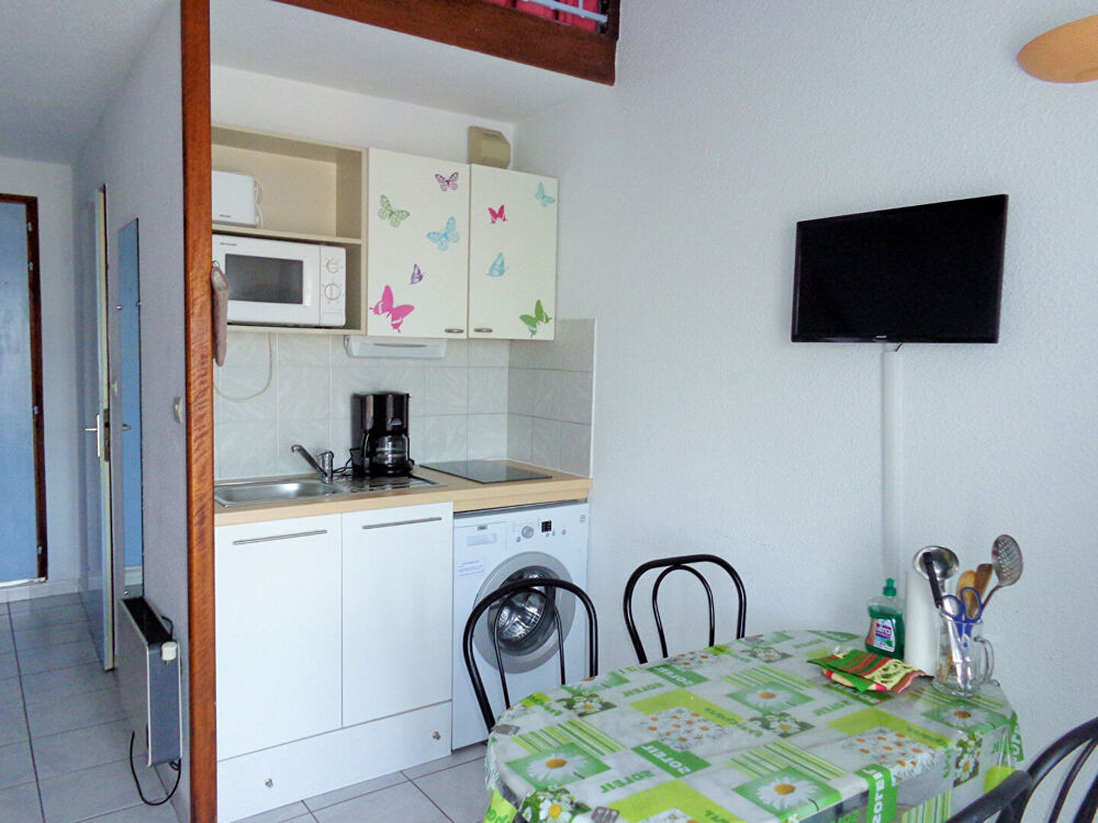 Location Appartement STUDIO MEZZANINE MEUBLE - CORNICHE - LOCATION ETUDIANTE Sete