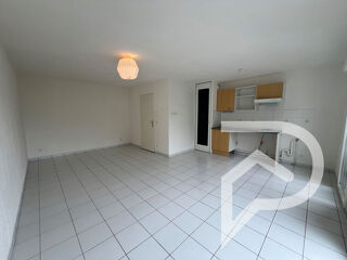  Appartement à louer 2 pièces 46 m²