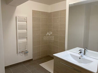  Appartement à louer 2 pièces 43 m²