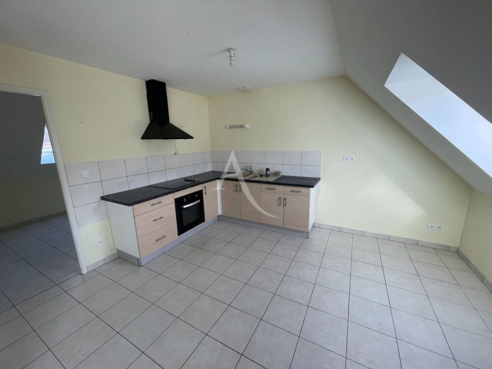 Location Appartement A LOUER CHAMPIGNE Appt T4 de 74 m2 avec garage et sans extérieur Champigne
