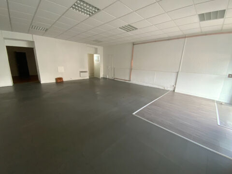   Local commercial de 64 m- Quartier des Quatre chemins 