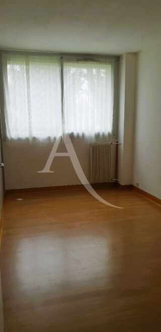  Appartement à louer 3 pièces 63 m²